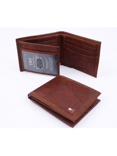 Tommy Hilfiger- Men's RFID Leather Traveler Wallet/ Tan 